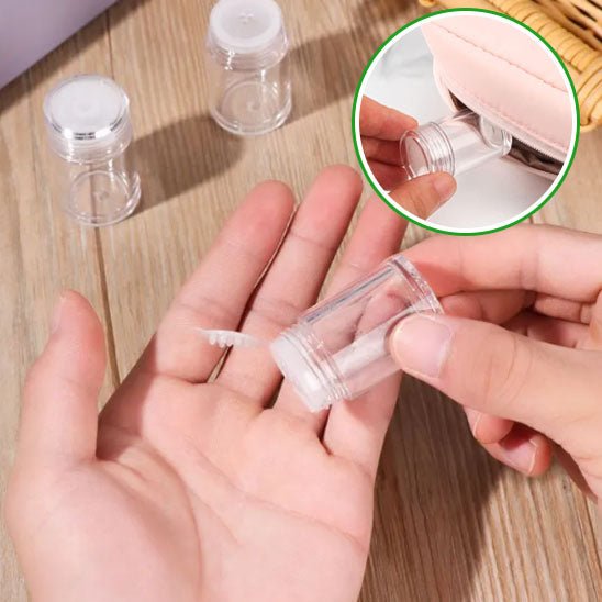 mini pot à épices pouvant être facilement glisser dans votre poche ou le sac a main